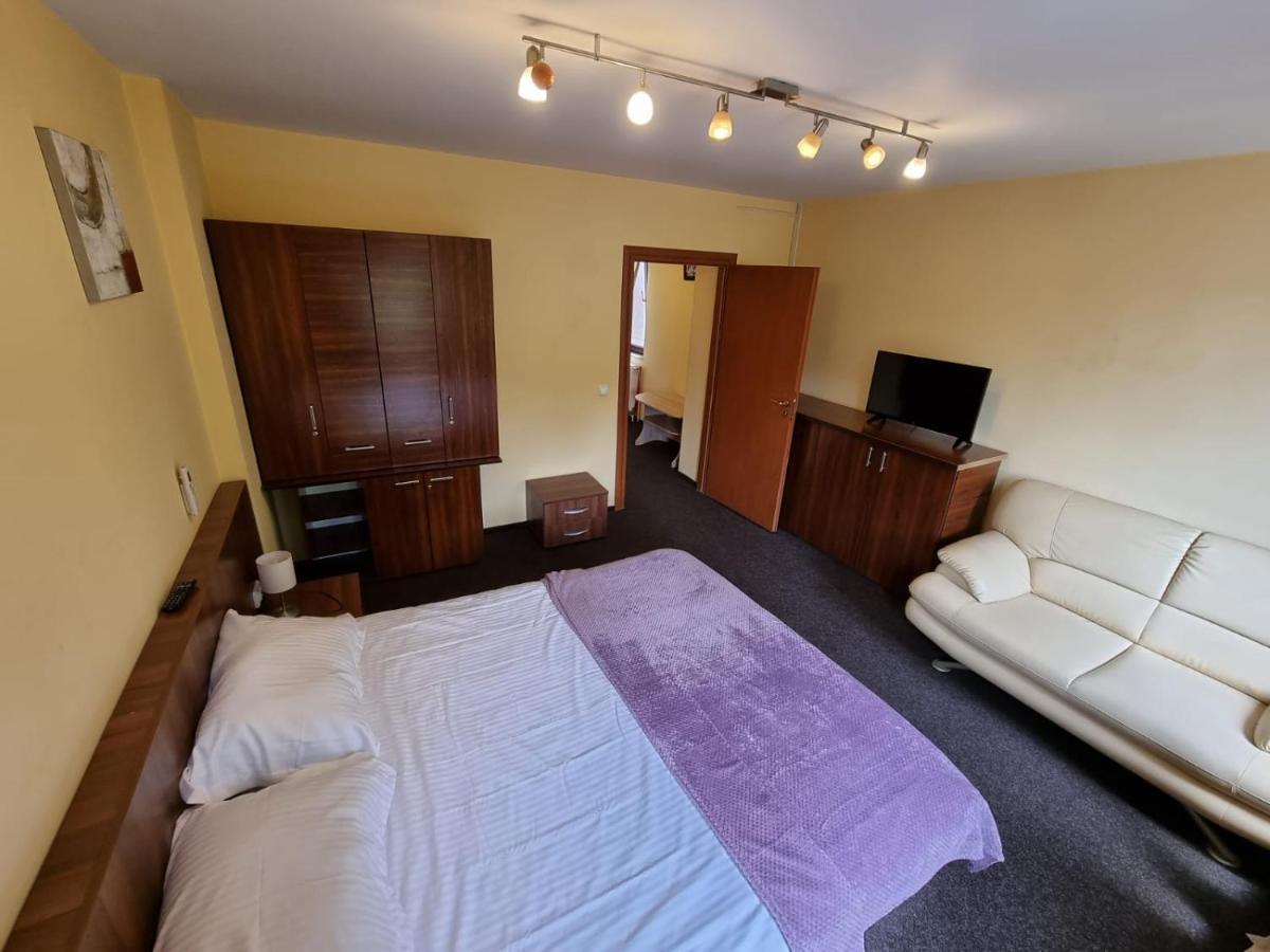 Casa Romana Appartement Ploieşti Buitenkant foto
