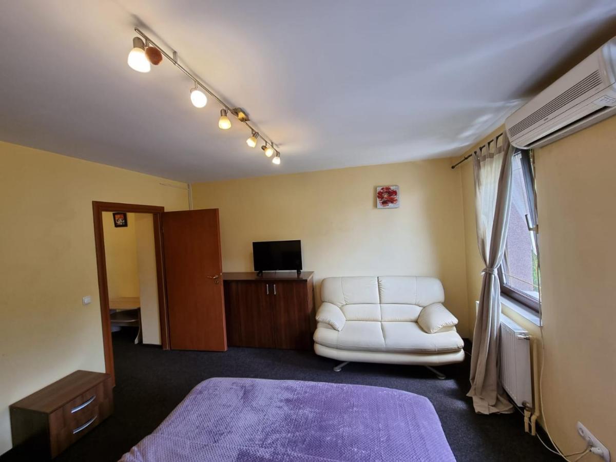 Casa Romana Appartement Ploieşti Buitenkant foto