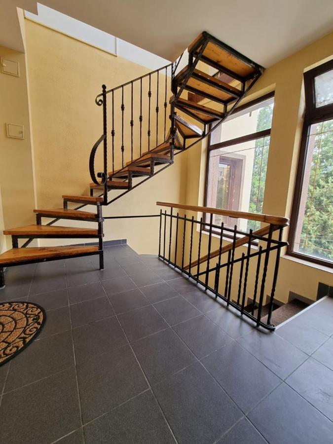 Casa Romana Appartement Ploieşti Buitenkant foto